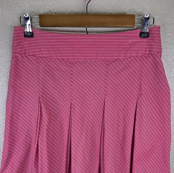 Old Navy Women Pink Pinstripe Pleated Skirt Just Below Waist Size 2 - Picture 3 of 14